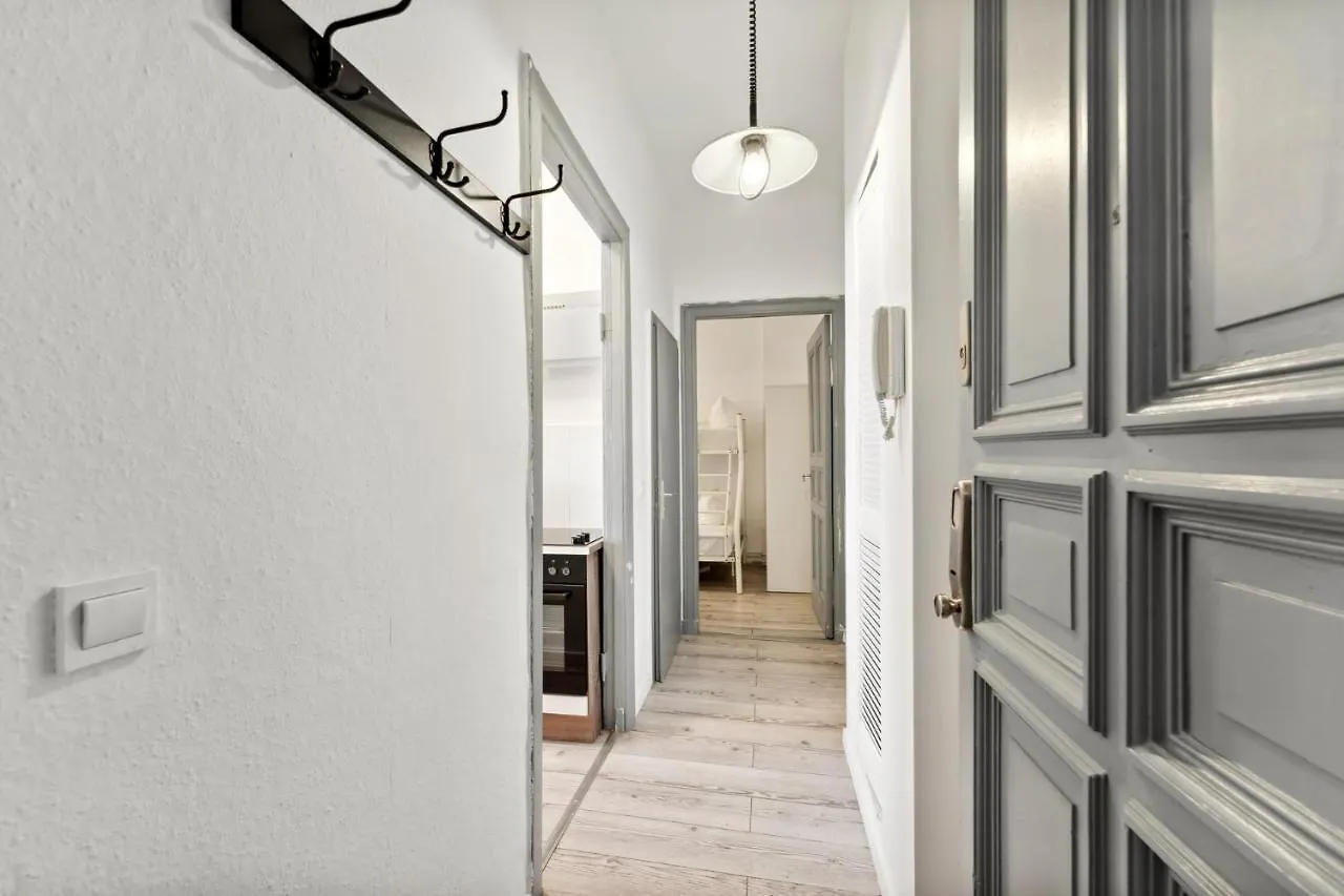 Sweet Central Tiny Apartment For 4 People Berlin