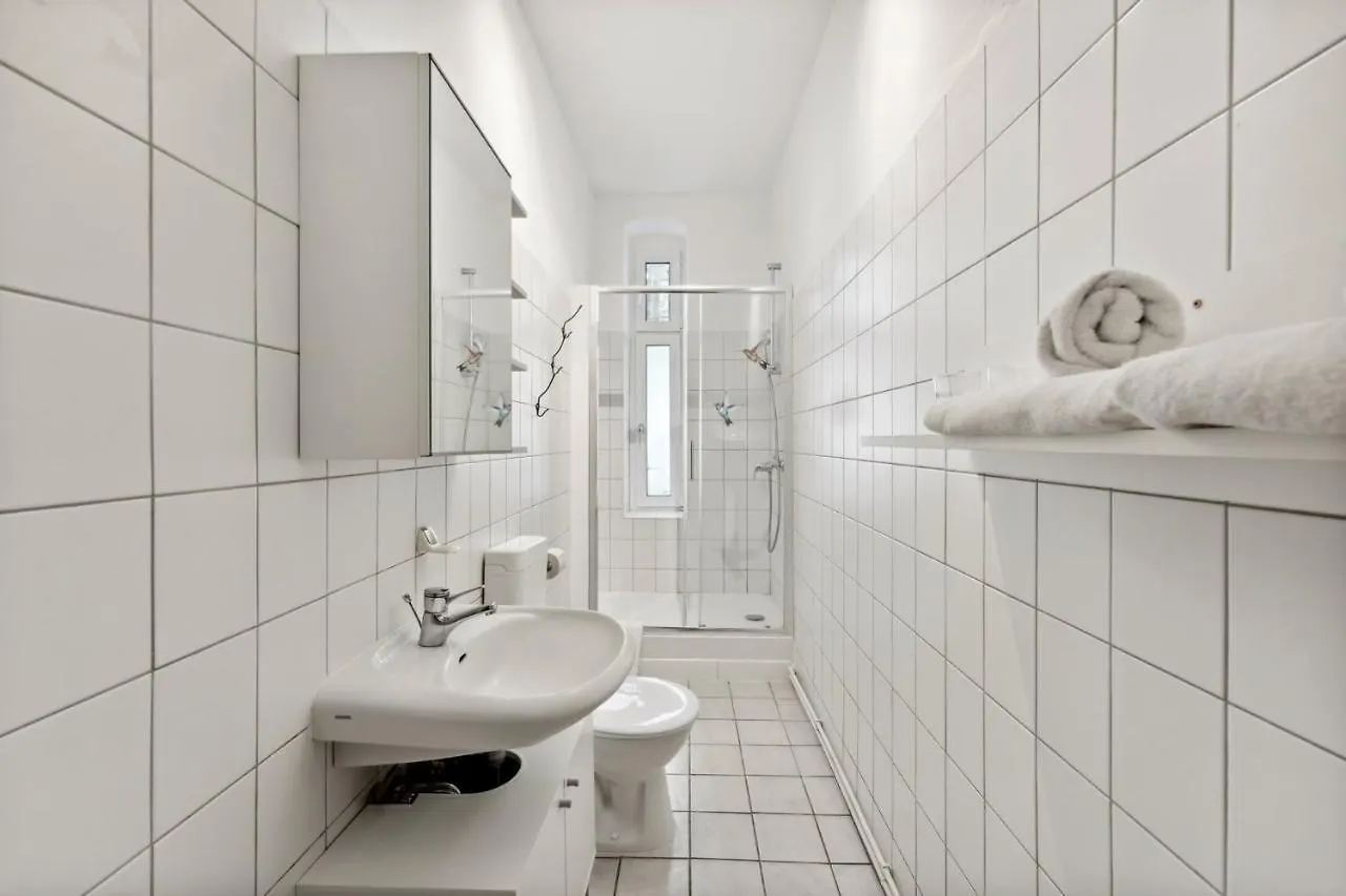 Sweet Central Tiny Apartment For 4 People Berlin